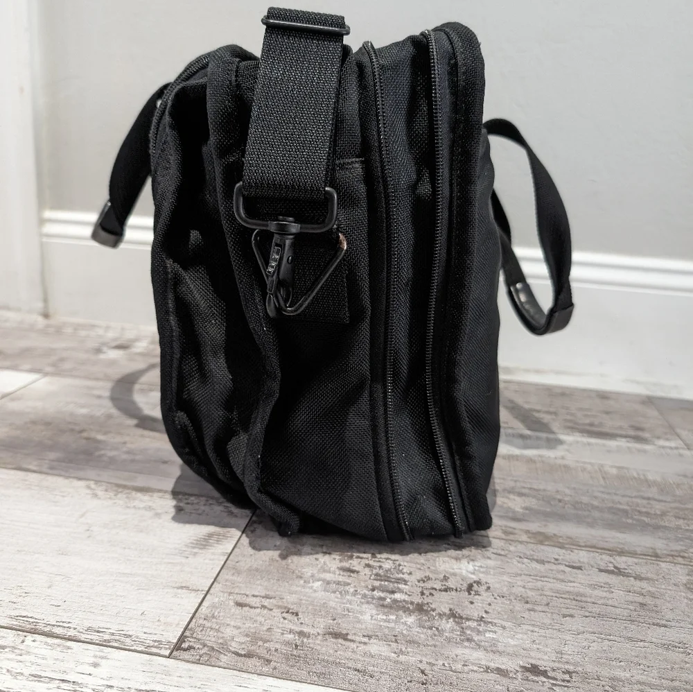 TUMI Alpha Expandable Black Monogram Briefcase/Laptop Bag W/ Aftermarket Strap!‎
